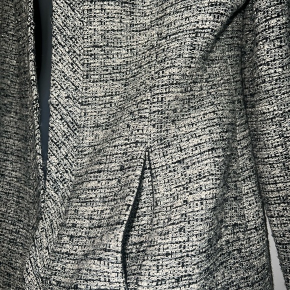 Simon Change metallic neutral beige open front long formal coat/blazer - Picture 7 of 9